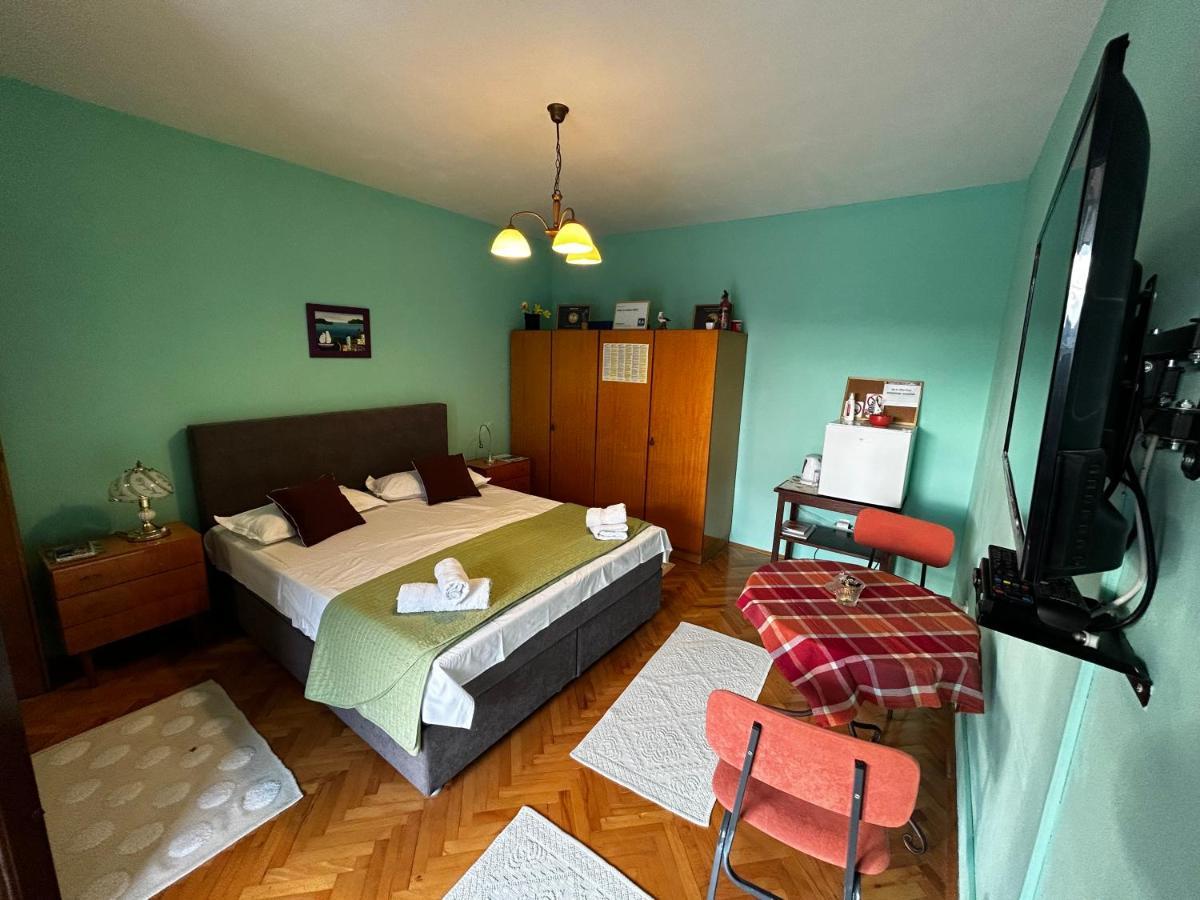Soba Za Odmor Nika Hotel Kaštela Exterior foto